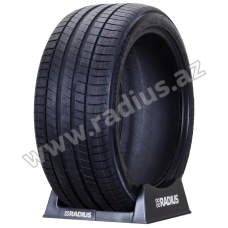 Advantage 255/40 R19